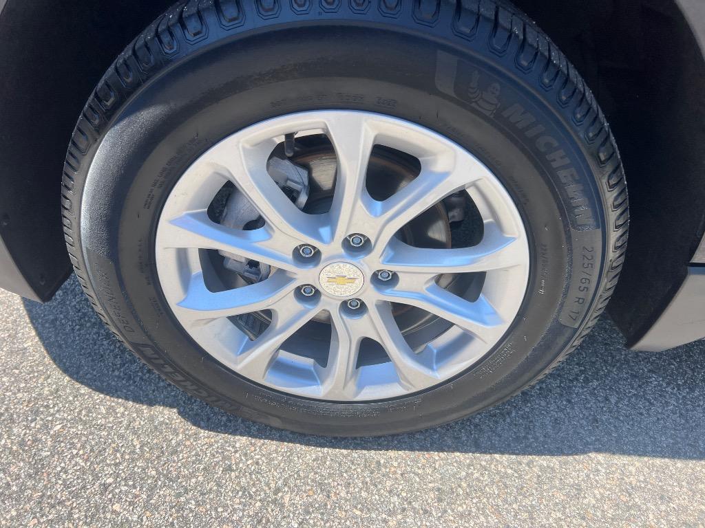 2021 Chevrolet Equinox - $16,990
