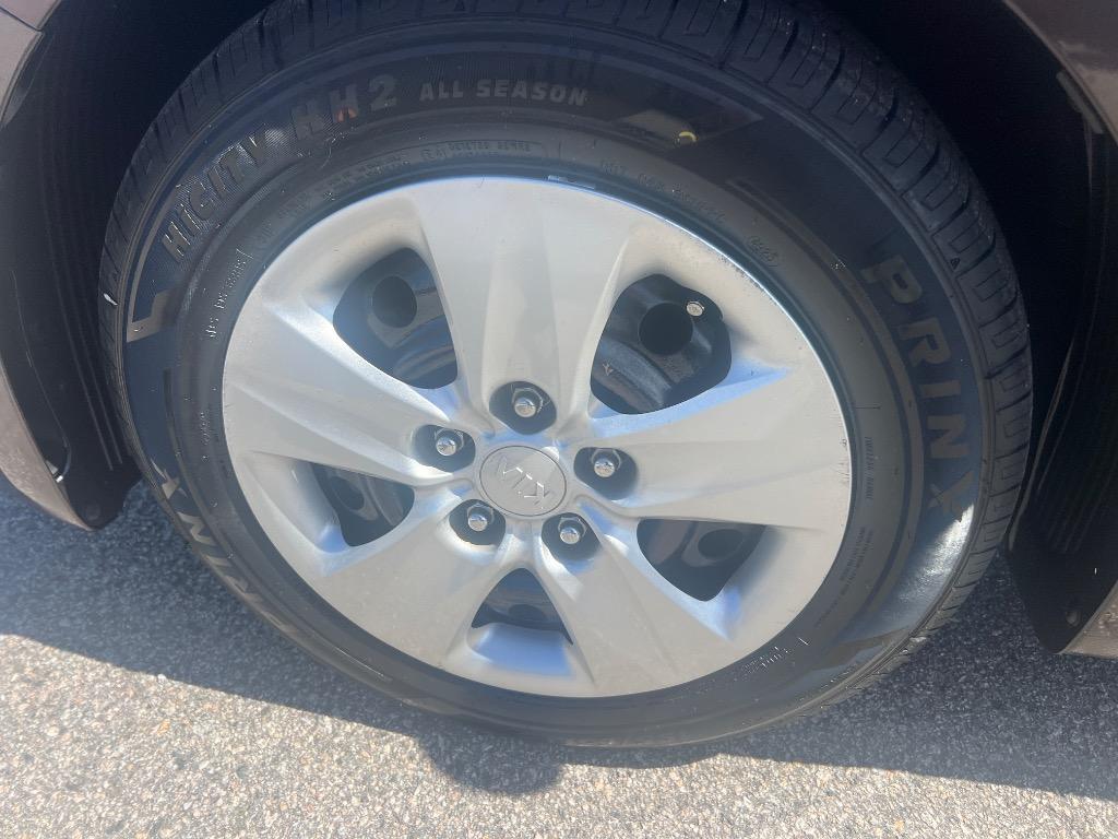 2018 Kia Forte - $10,990