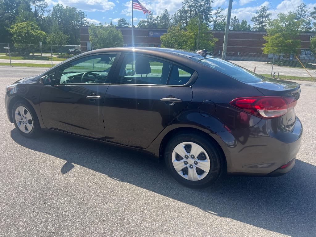2018 Kia Forte - $10,990