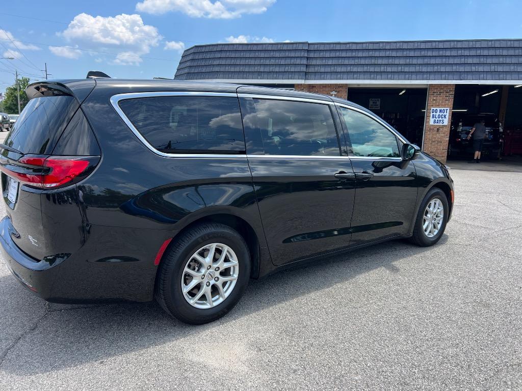 2023 Chrysler Pacifica - $19,990