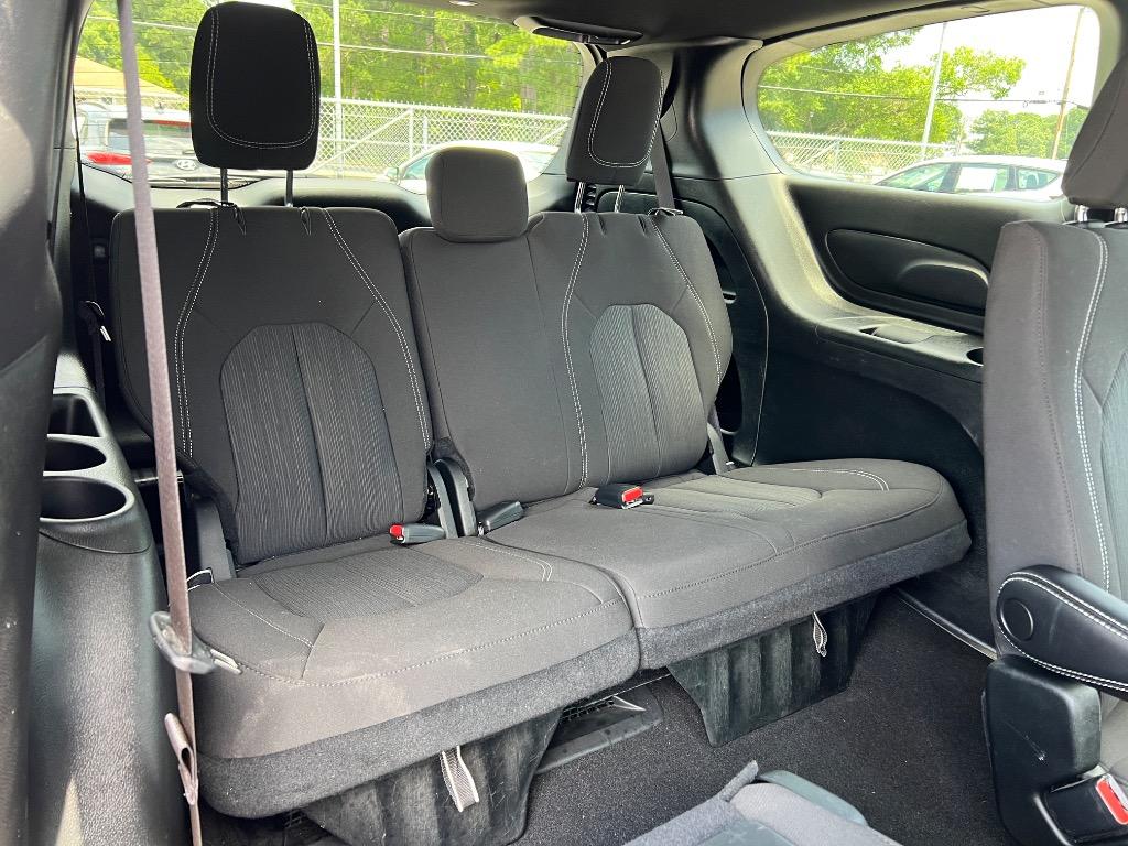 2023 Chrysler Pacifica - $19,990