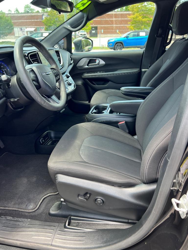 2023 Chrysler Pacifica - $19,990