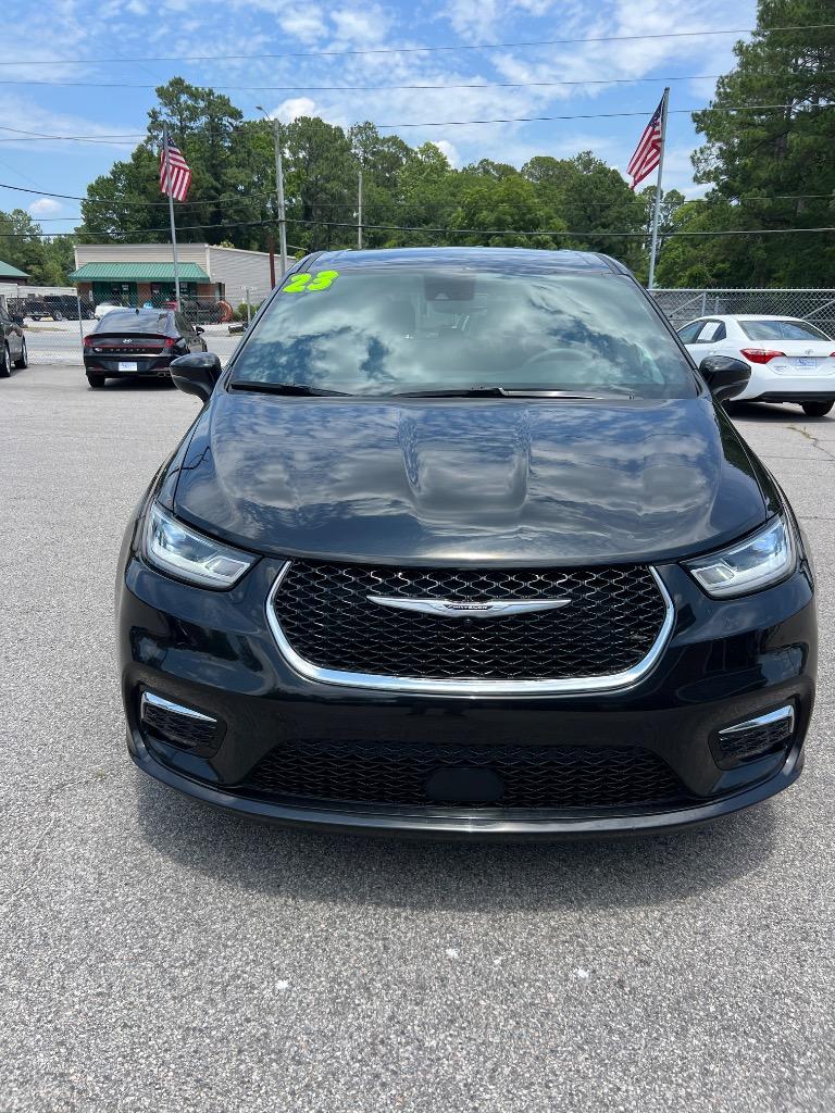 2023 Chrysler Pacifica - $19,990