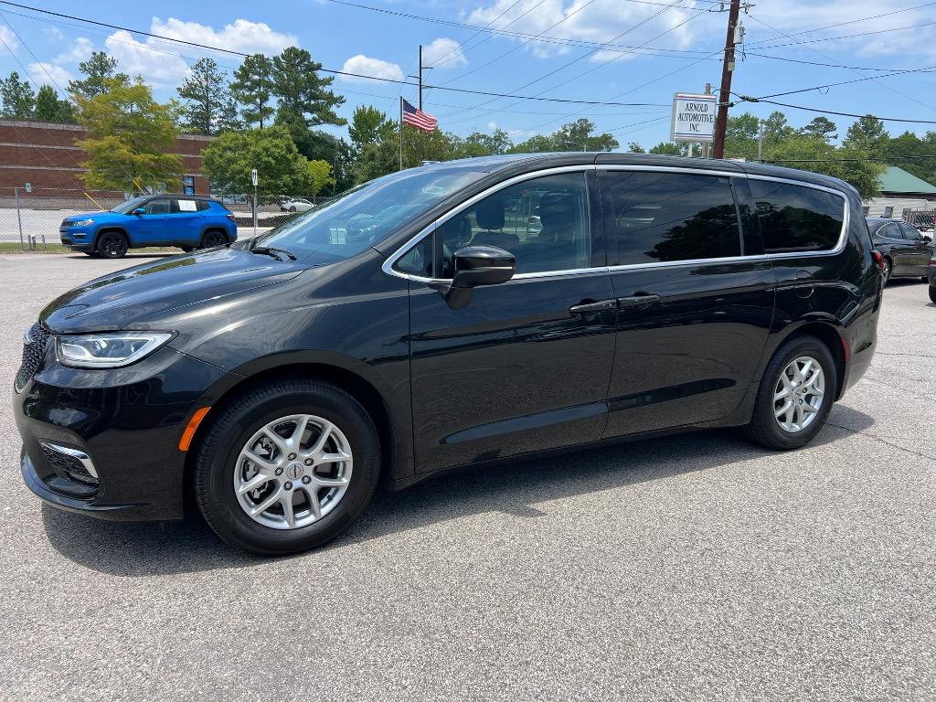 2023 Chrysler Pacifica - $19,990