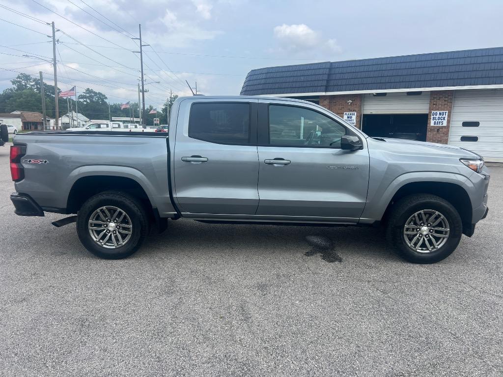 2023 Chevrolet Colorado - $33,990
