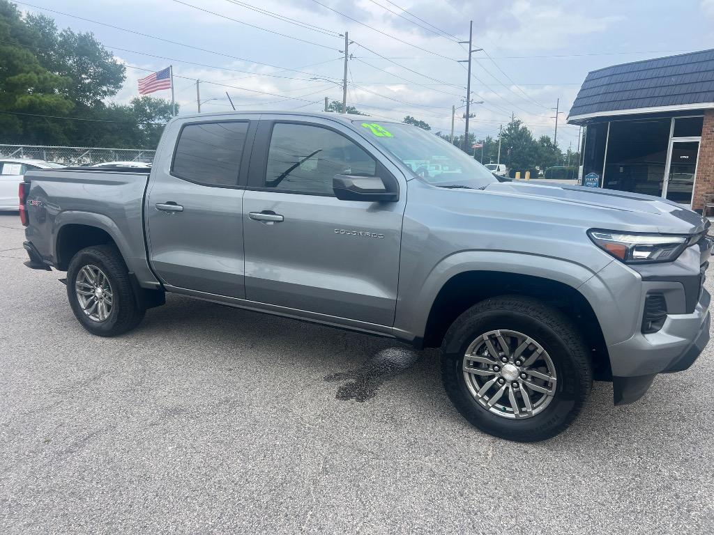 2023 Chevrolet Colorado - $33,990