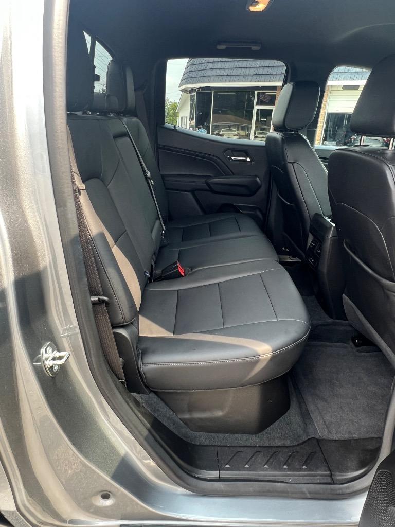 2023 Chevrolet Colorado - $33,990