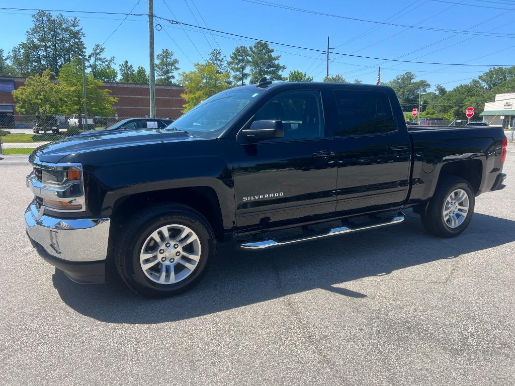 2017 Chevrolet Silverado 1500 - $23,990