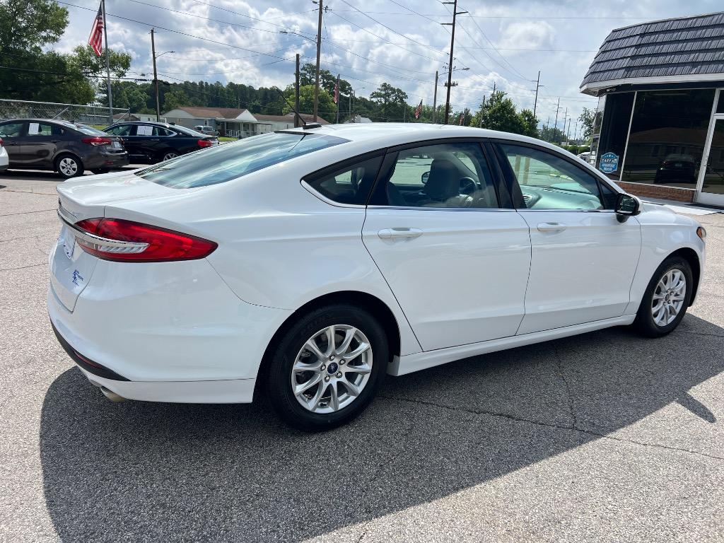2018 Ford Fusion - $10,990