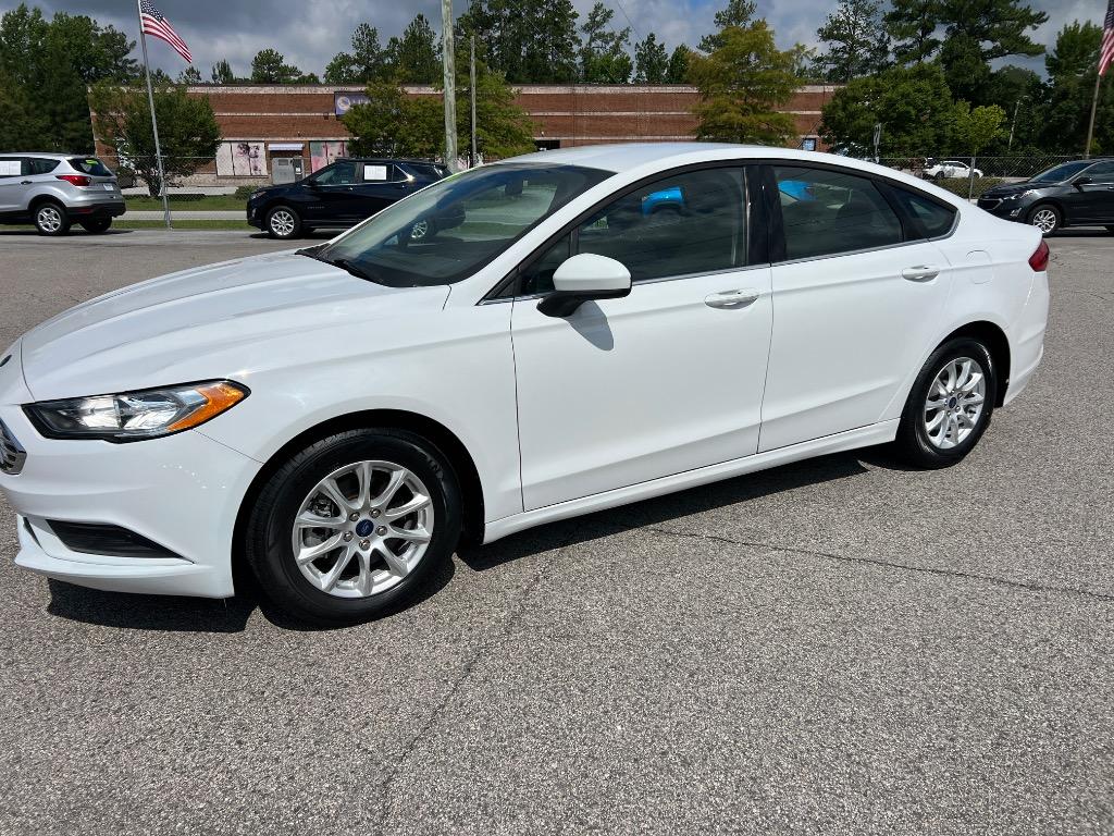 2018 Ford Fusion - $10,990