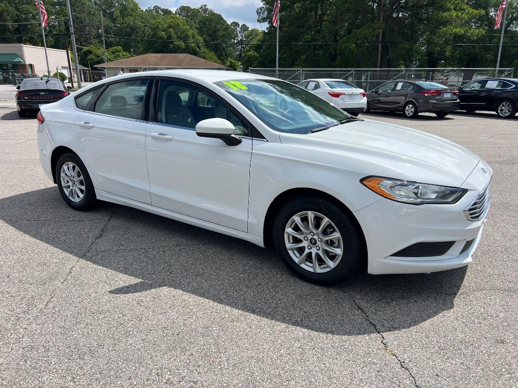 2018 Ford Fusion - $10,990