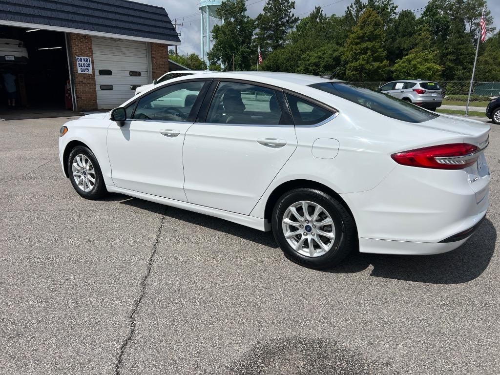 2018 Ford Fusion - $10,990