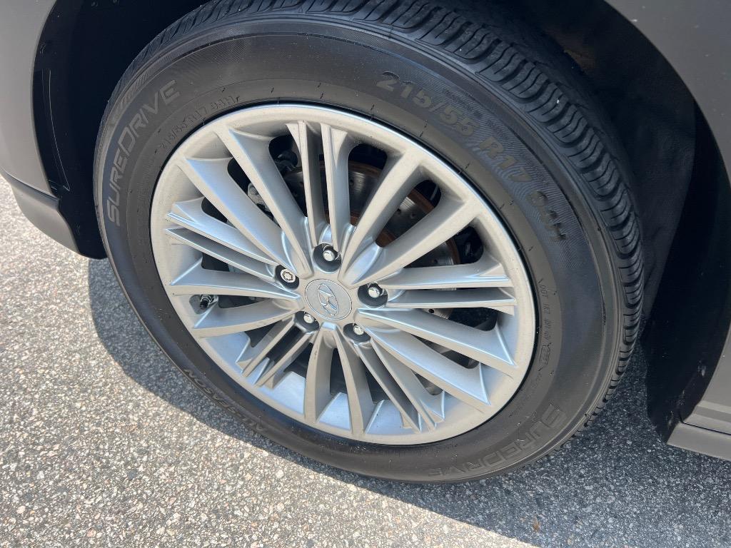 2021 Hyundai Kona - $15,990