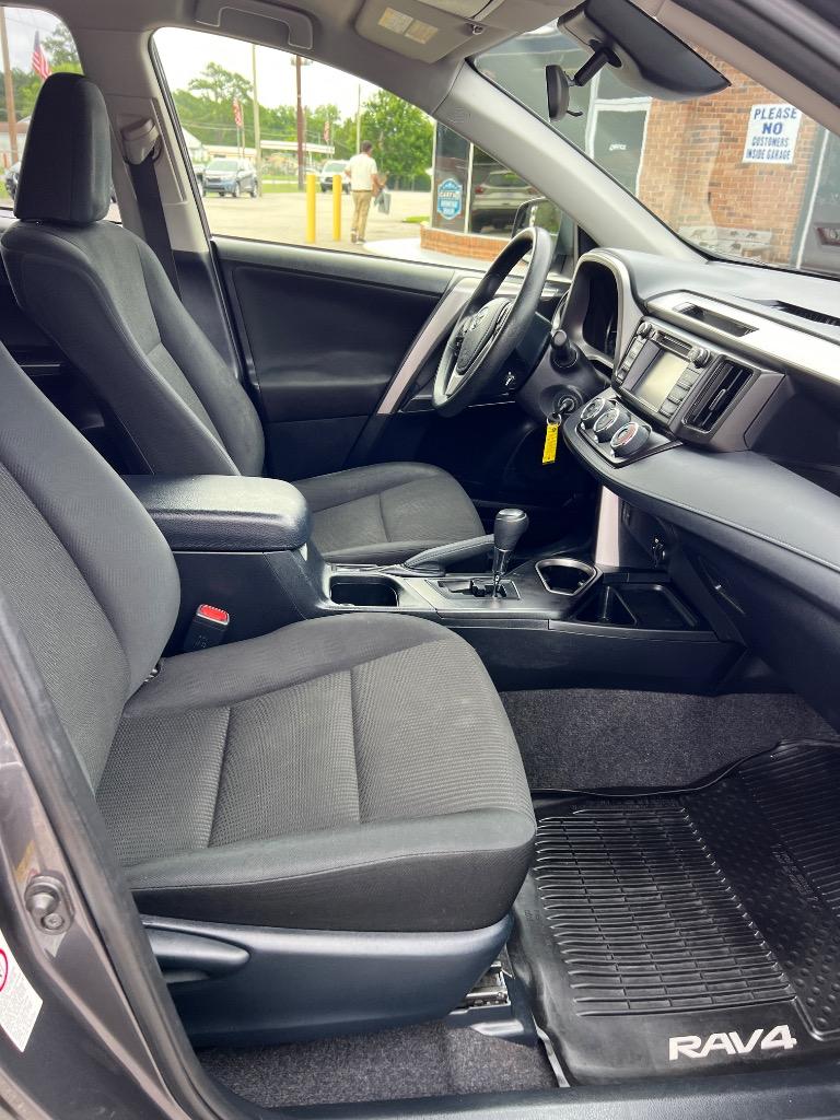 2018 Toyota RAV4 - $17,490
