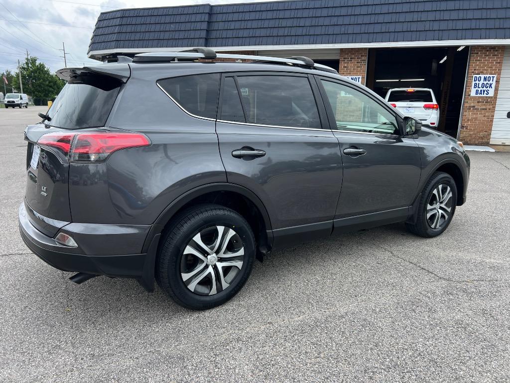 2018 Toyota RAV4 - $17,490