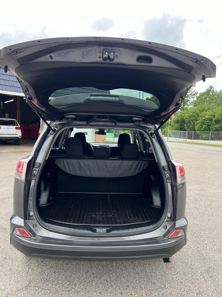 2018 Toyota RAV4 - $17,490