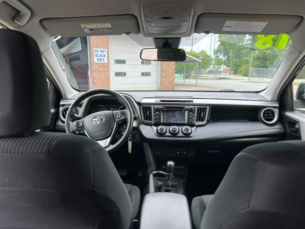 2018 Toyota RAV4 - $17,490