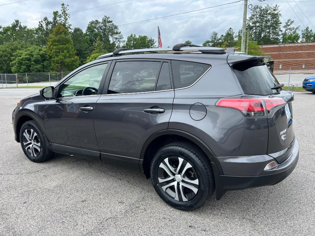 2018 Toyota RAV4 - $17,490