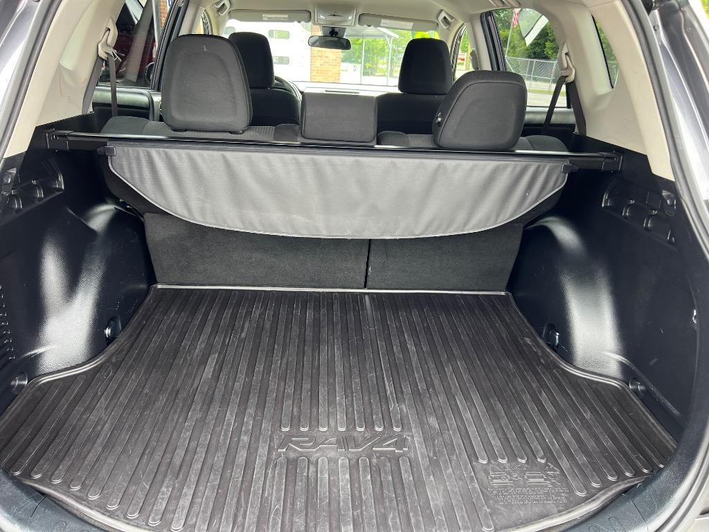 2018 Toyota RAV4 - $17,490