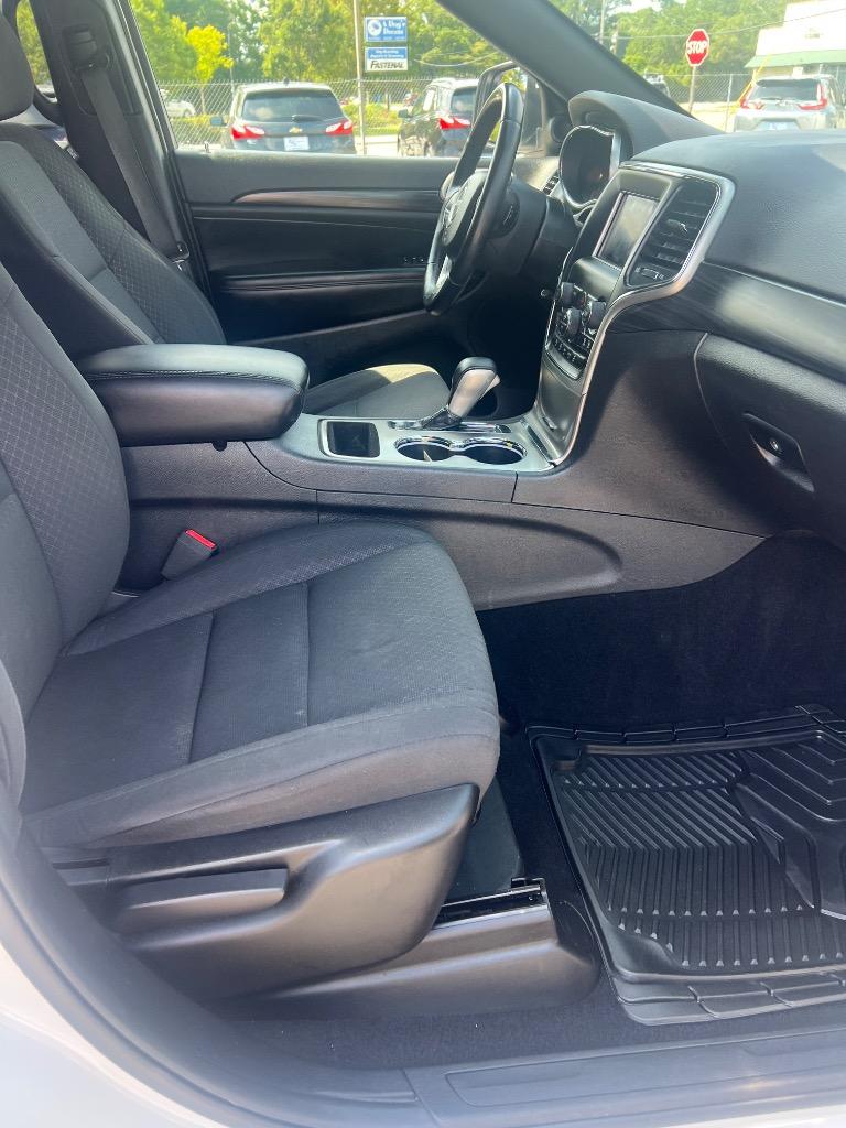 2019 Jeep Cherokee - $16,990