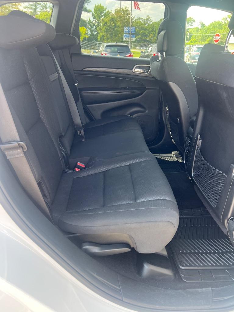 2019 Jeep Cherokee - $16,990