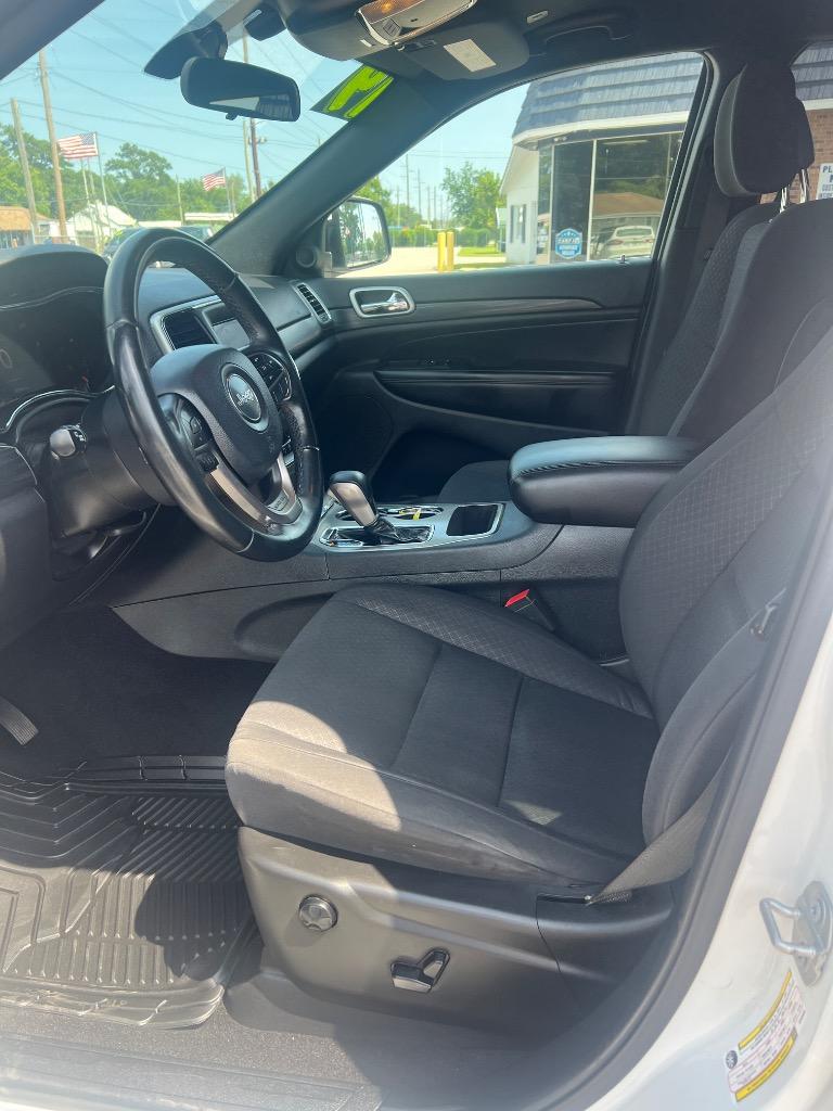 2019 Jeep Cherokee - $16,990