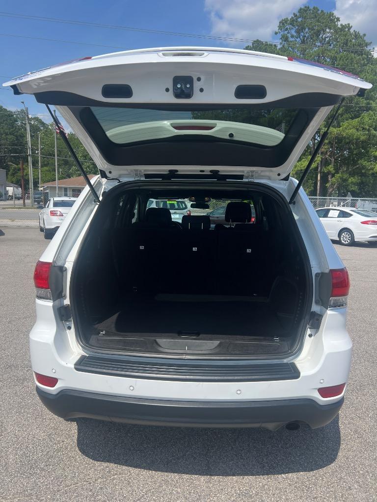 2019 Jeep Cherokee - $16,990