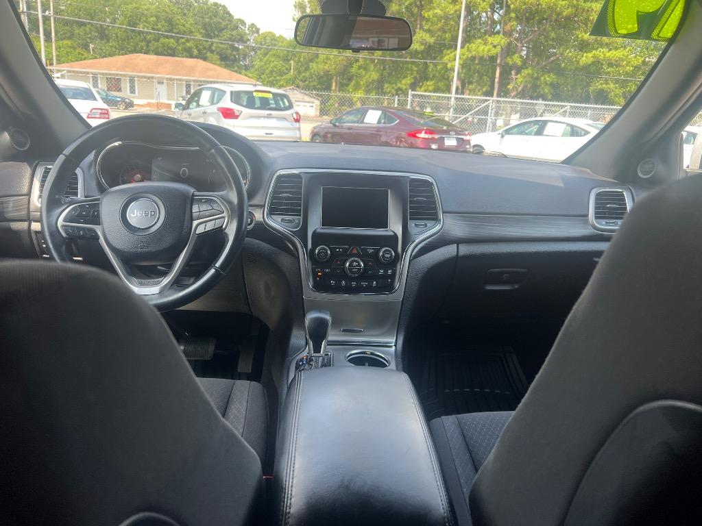 2019 Jeep Cherokee - $16,990