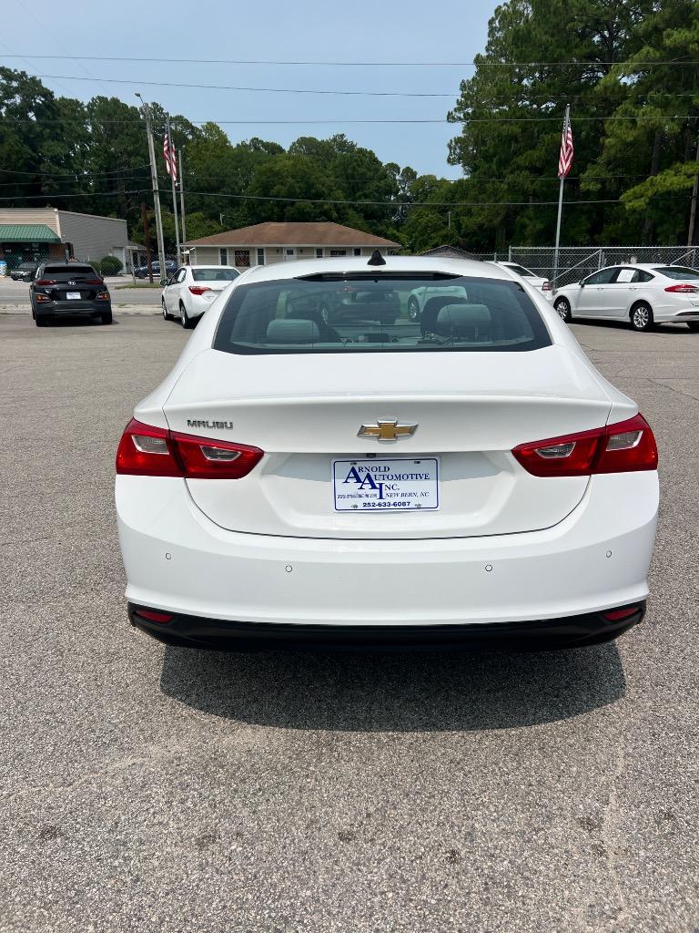 2020 Chevrolet Malibu - $13,990
