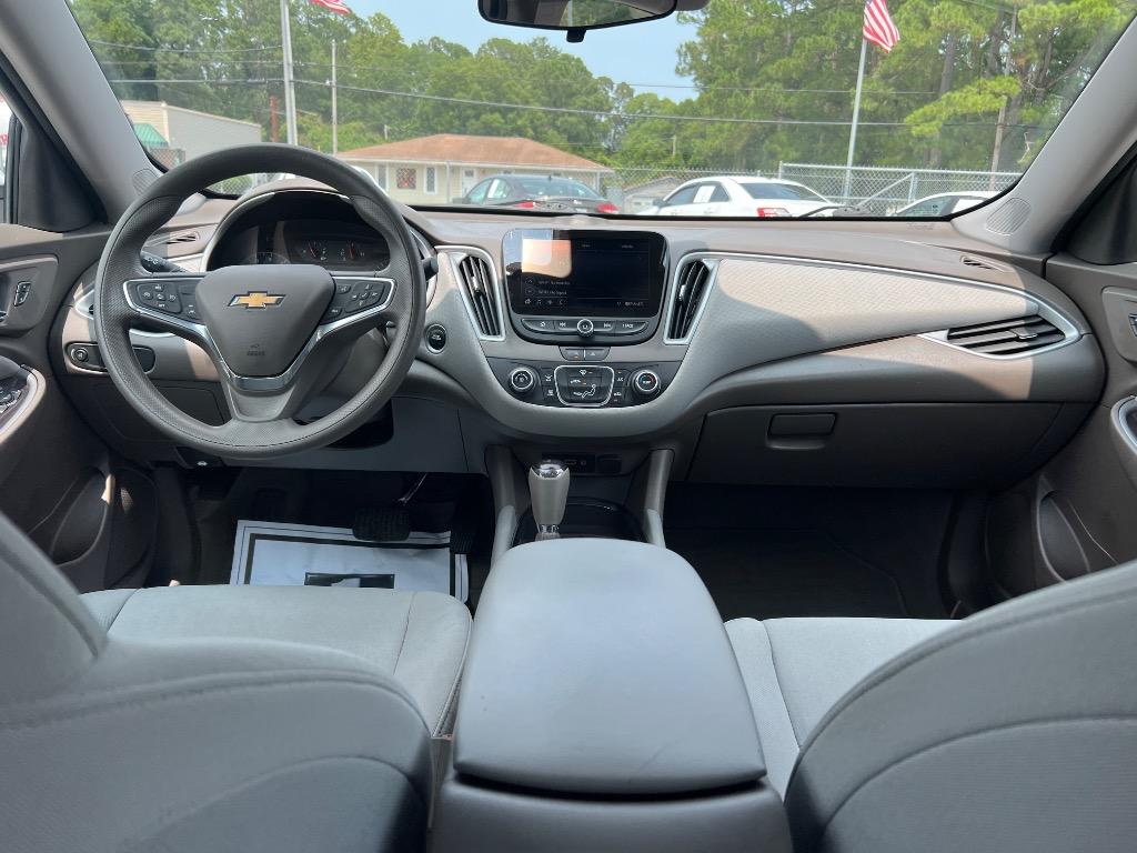 2020 Chevrolet Malibu - $13,990