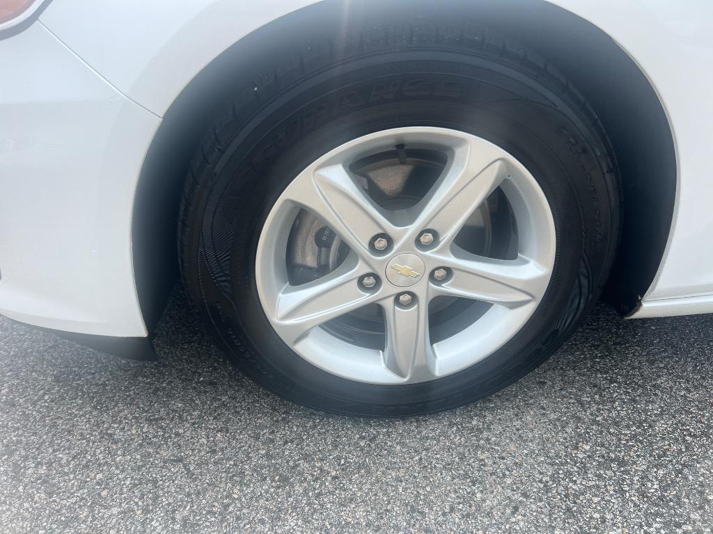 2020 Chevrolet Malibu - $13,990