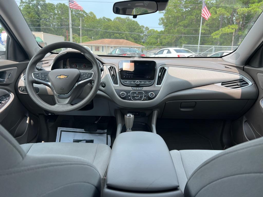 2020 Chevrolet Malibu - $13,990