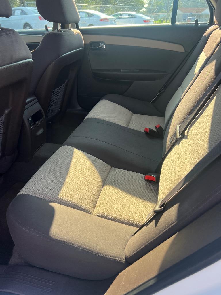 2012 Chevrolet Malibu - $7,990
