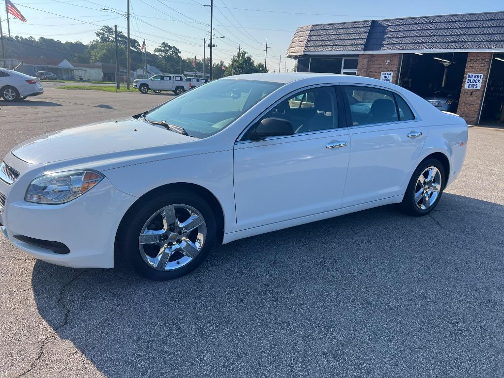 2012 Chevrolet Malibu - $7,990