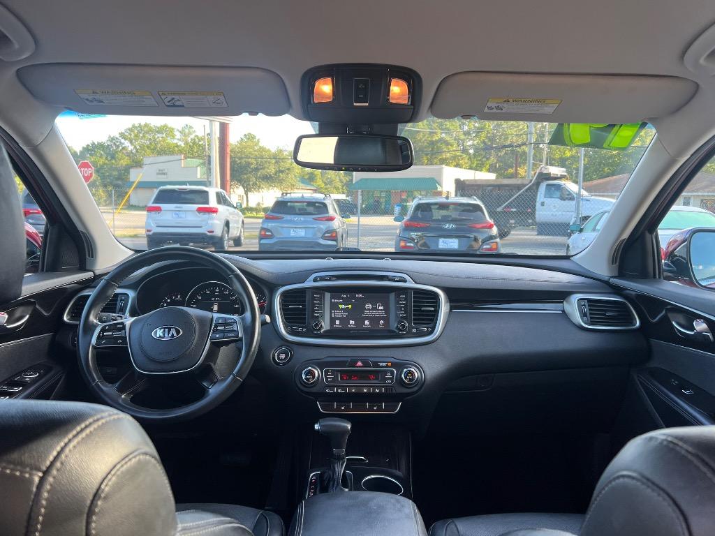 2019 Kia Sorento - $15,990