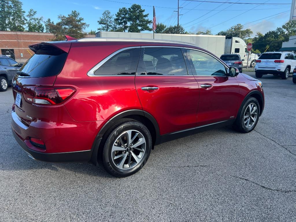 2019 Kia Sorento - $15,990