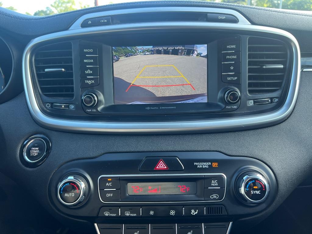 2019 Kia Sorento - $15,990
