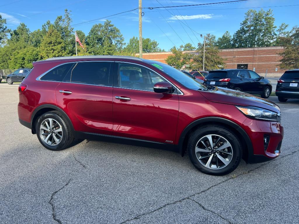 2019 Kia Sorento - $15,990