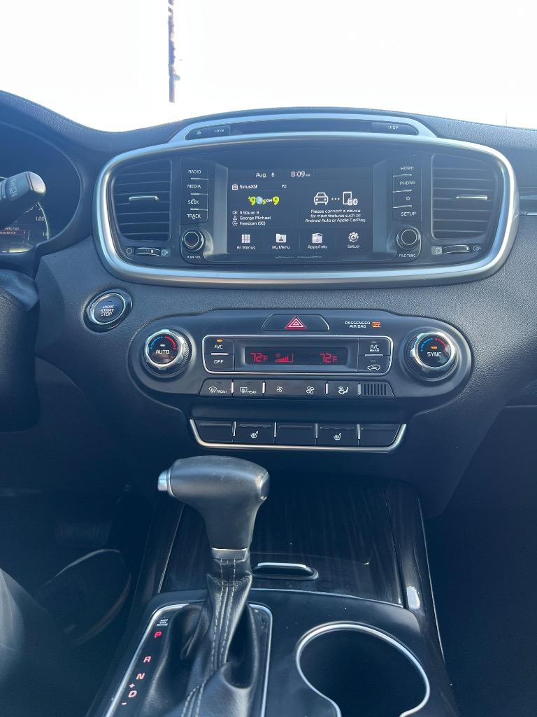 2019 Kia Sorento - $15,990