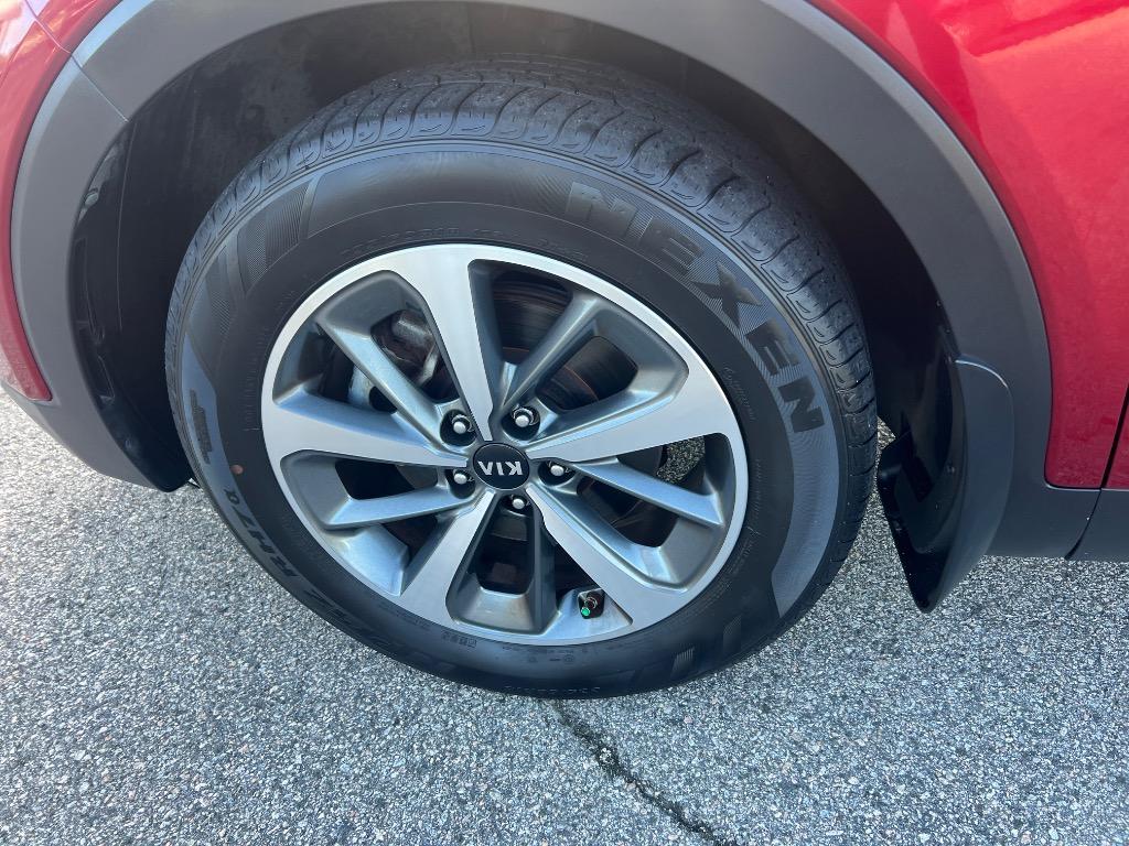 2019 Kia Sorento - $15,990