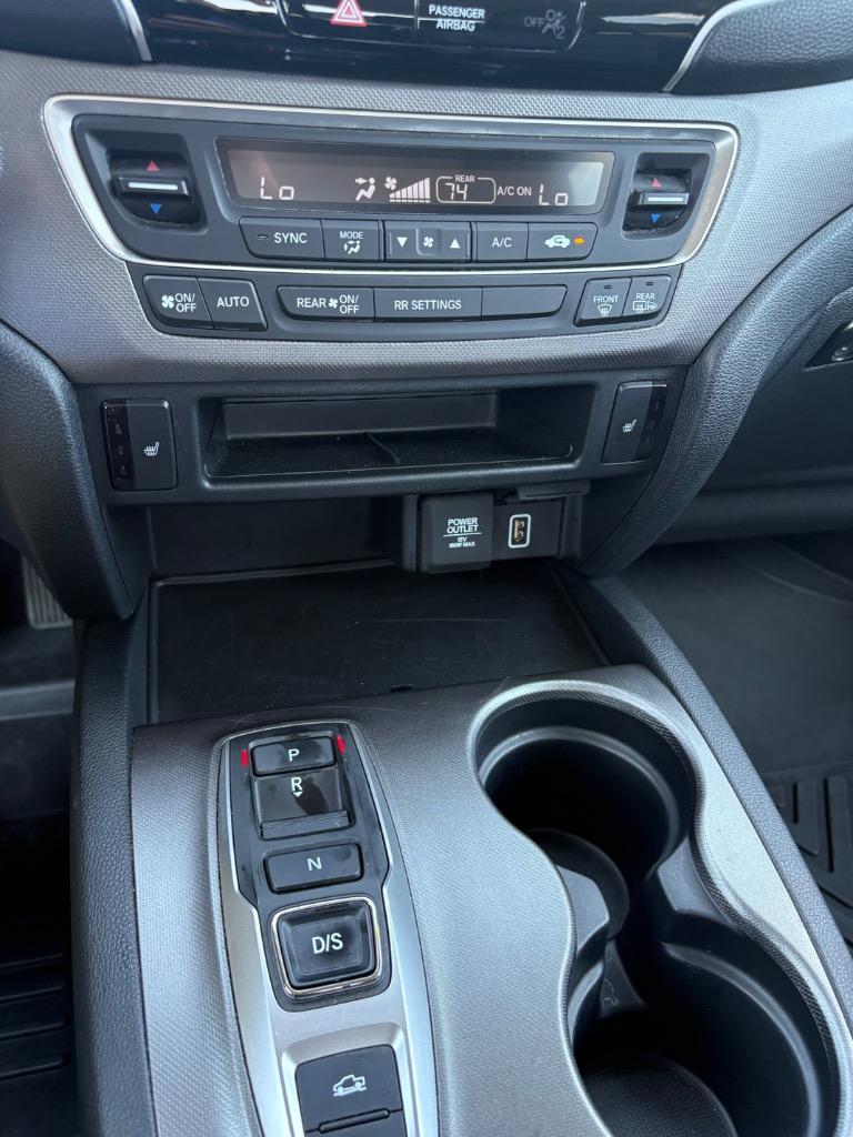 2022 Honda Ridgeline - $28,990