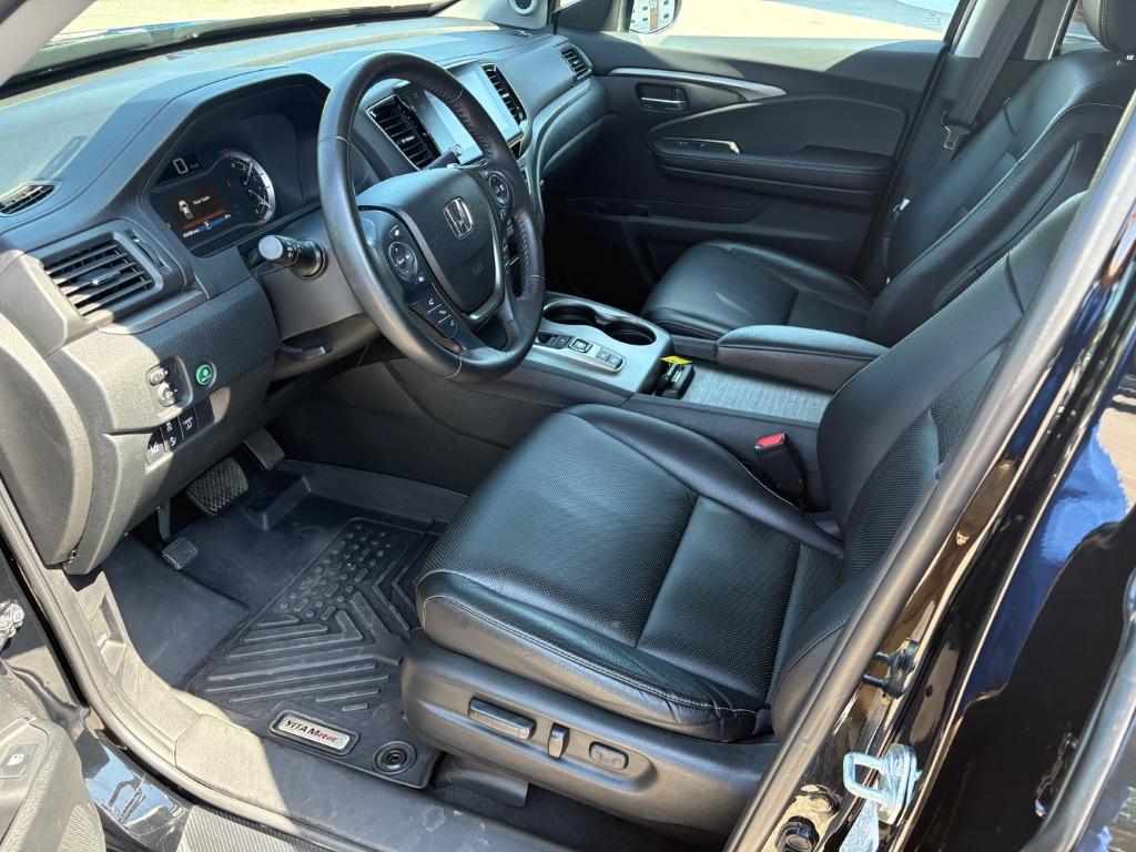 2022 Honda Ridgeline - $28,990