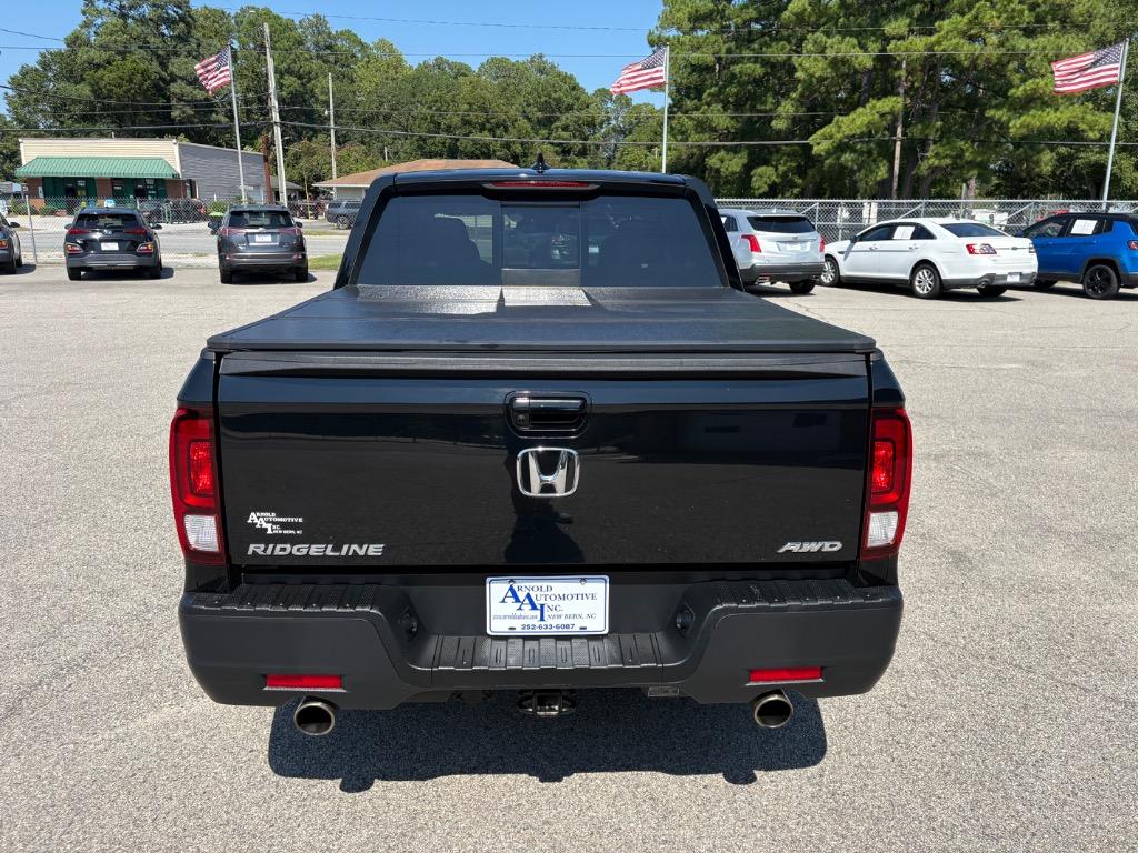 2022 Honda Ridgeline - $28,990