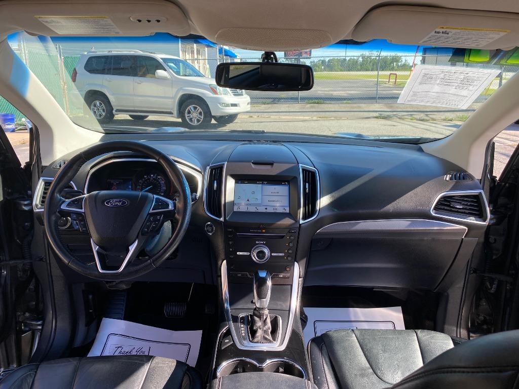2017 Ford Edge