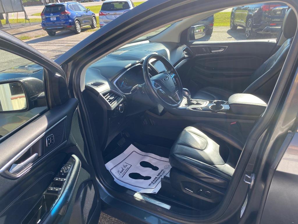 2017 Ford Edge
