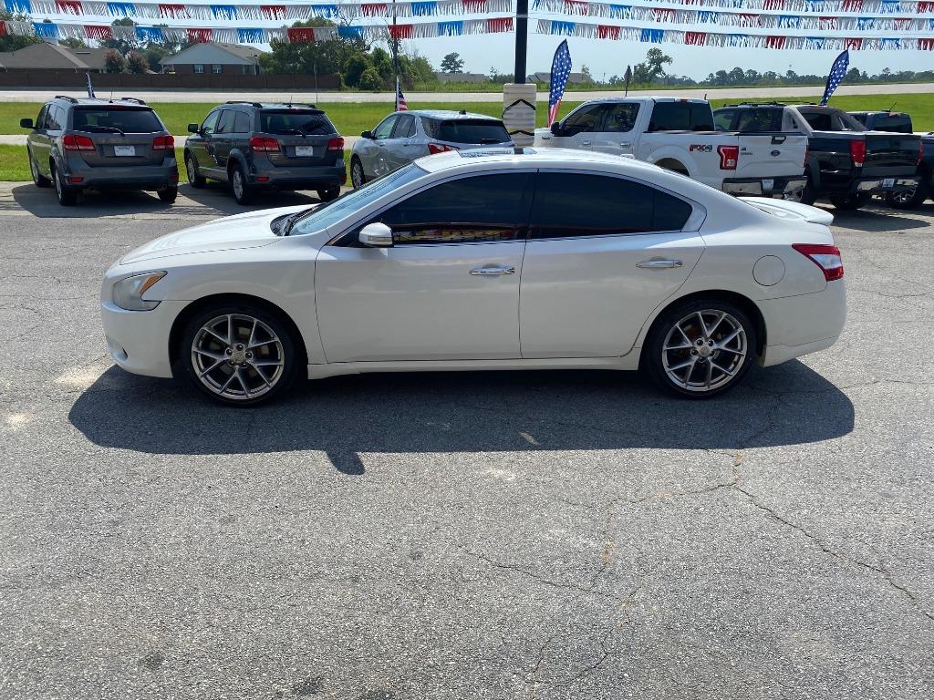 2010 Nissan Maxima