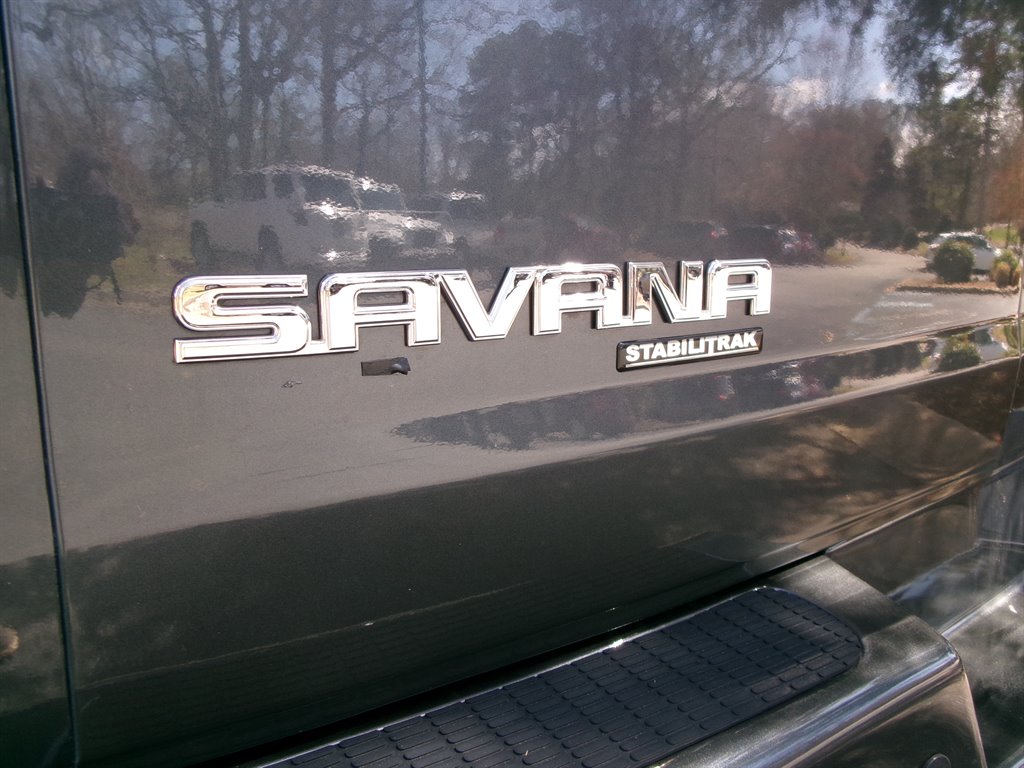 2014 GMC Savana 1500 1500 photo