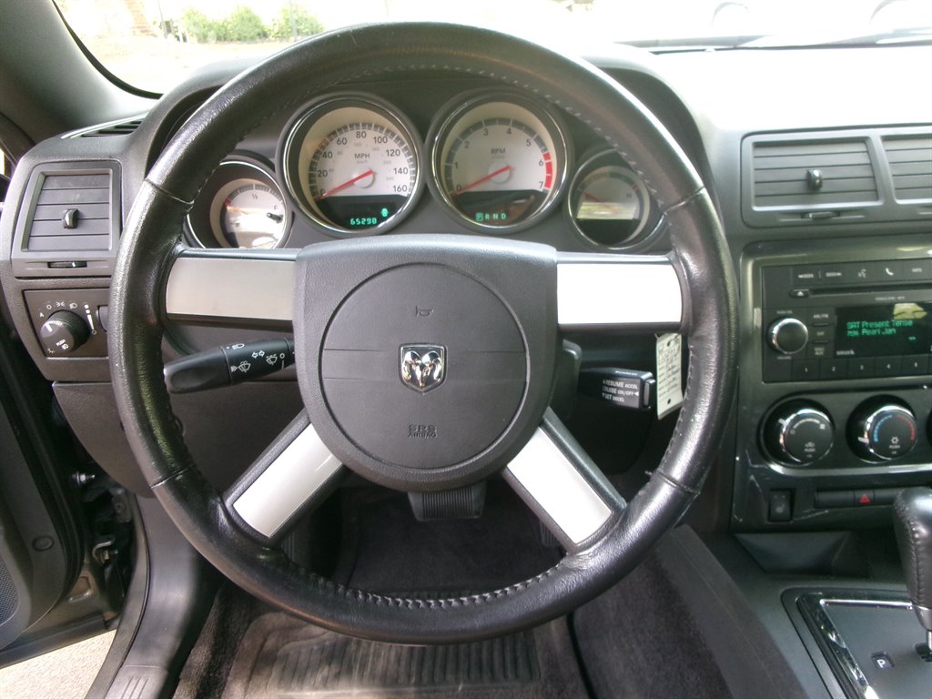 2009 Dodge Challenger R/T photo