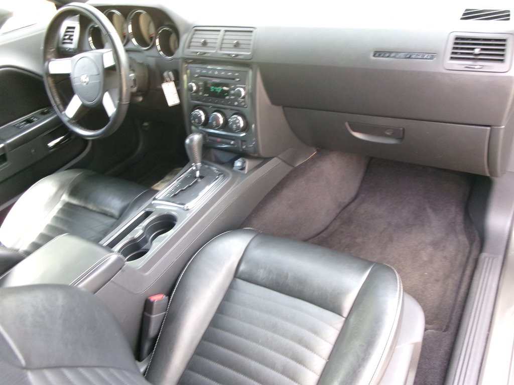 2009 Dodge Challenger R/T photo