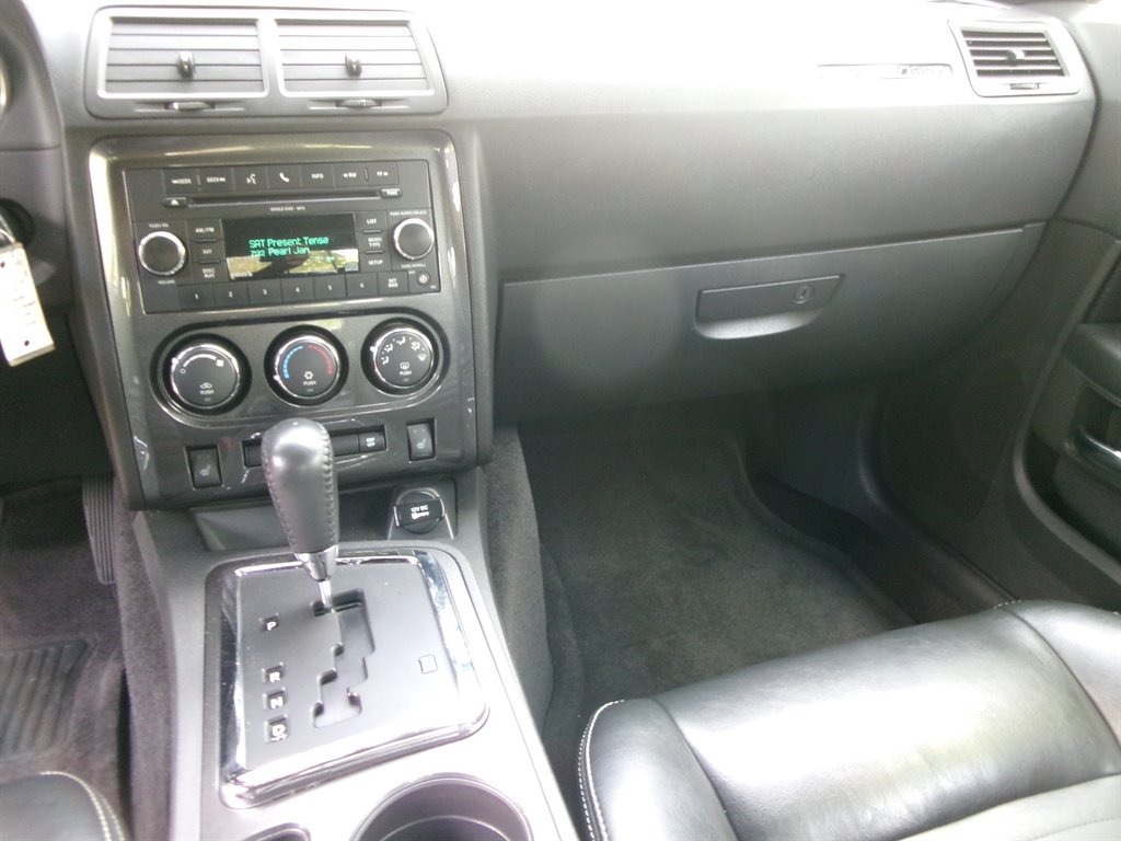 2009 Dodge Challenger R/T photo